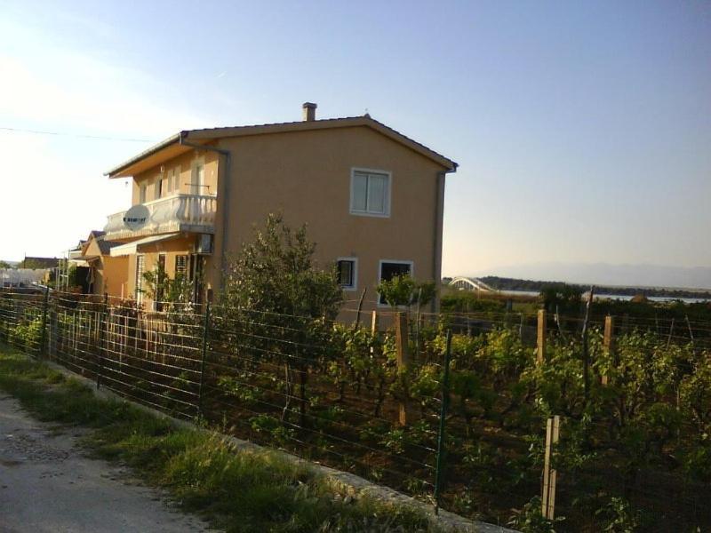 Apartments Lolo Privlaka  Buitenkant foto